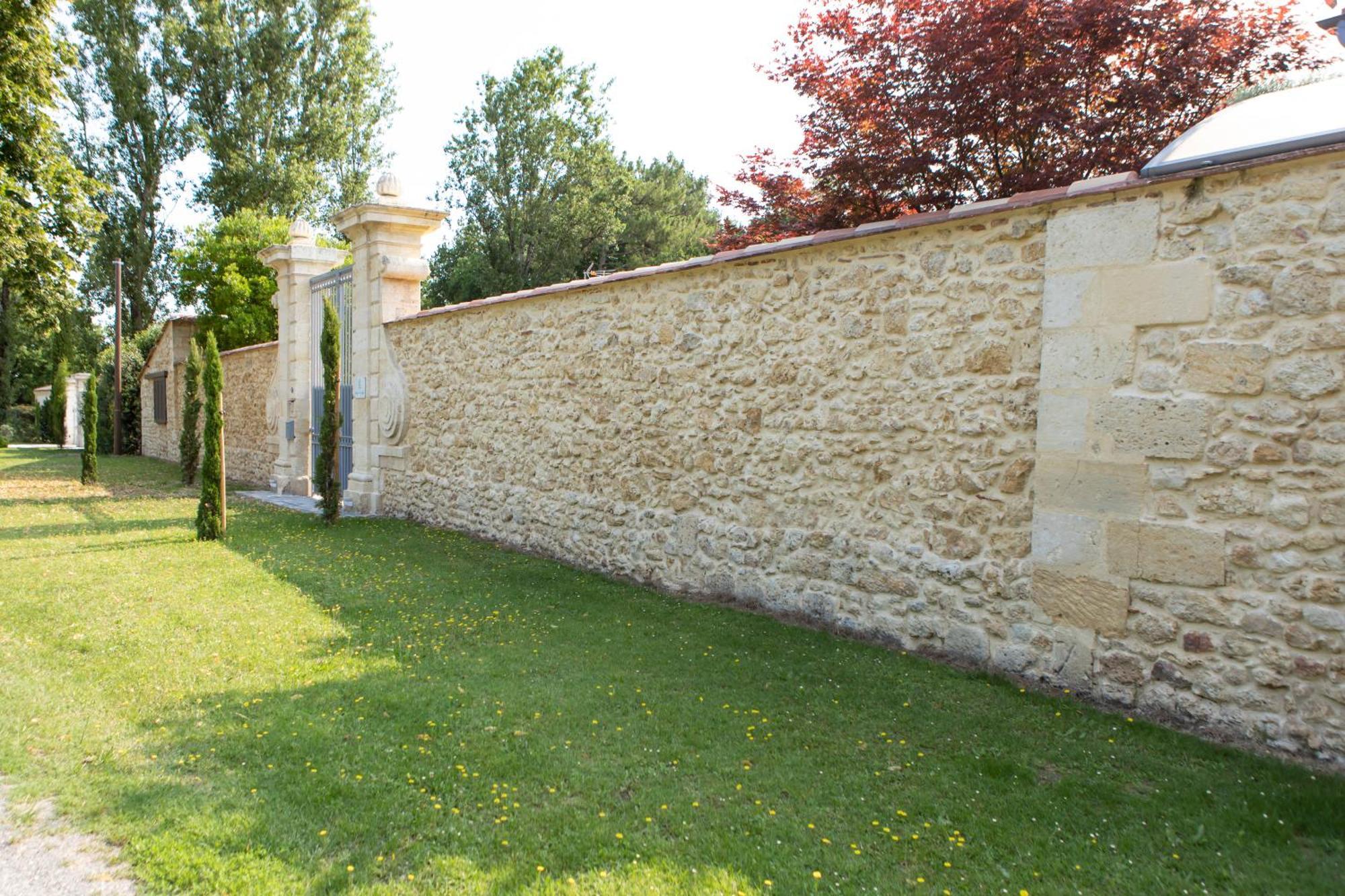 Chambres D'Hotes Domaine De Ginouilhac Le Taillan-Medoc Exterior photo
